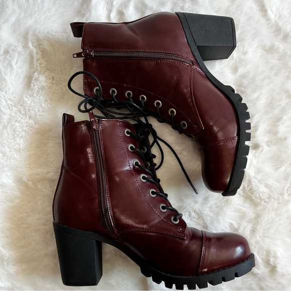 XOXO Chloee Oxblood Red Lace-up Ankle Zip Booties with Star Insets- 7 - Picture 9 of 14
